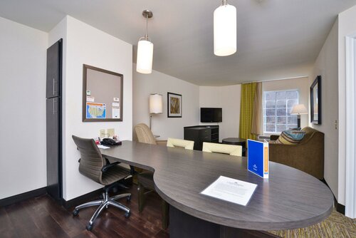 Candlewood Suites Harrisburg-Hershey, an IHG Hotel, Buchen Sie Hotel Harrisburg Hershey-Harrisburg