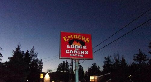 Embers Lodge and Cabins, Réserver Maison de vacances Big Bear Lake États-Unis