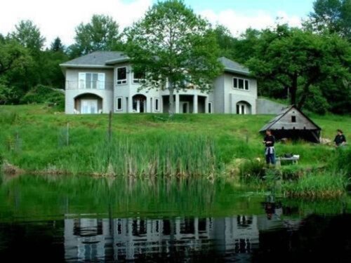 Lucky Mud Inn and Disc Golf Resort, Đặt Khu nghỉ dưỡng Clatskanie Oregon