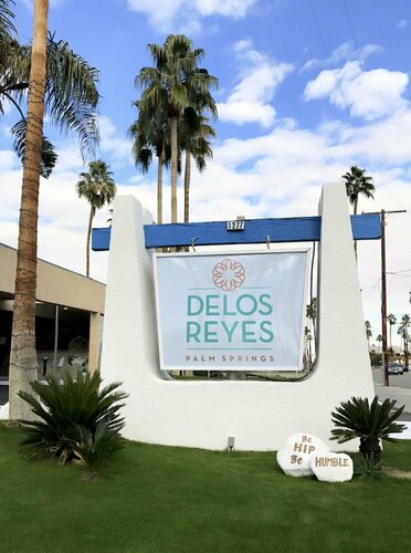 Delos Reyes Palm Springs, Забронировать Мини-отель Мотели Coachella Valley, Мотель