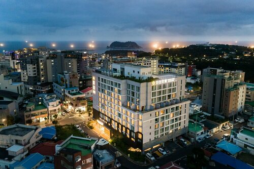 Shin Shin Hotel Cheonjiyeon, Забронировать Отель Отели Согвипхо 3 звезды, рядом с Пресвитерианская церковь Пансок в Согвипхо, 3*