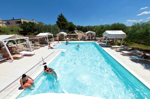 Le Matinelle Agriturismo, Book Bed and Breakfast Matera hoteller med pool, Swimmingpool