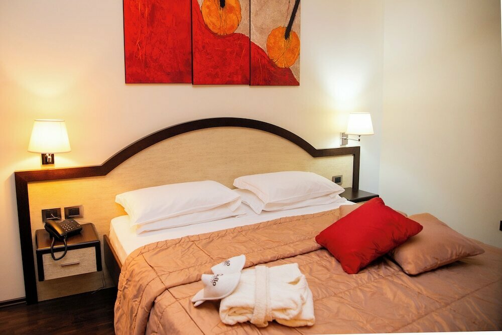 Gullo Hotel