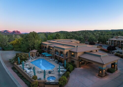 Mountain Modern Resort Sedona, Забронировать Отель Отели Verde Valley Wine Country с бассейном, Бассейн