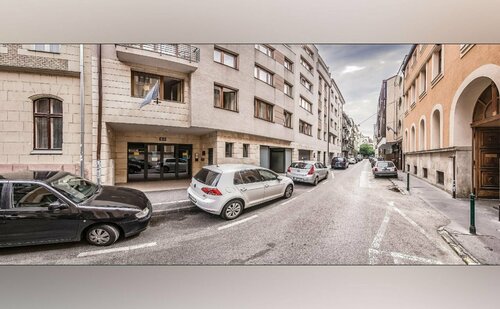 Prince Apartments, Забронировать Апартаменты/квартира Отели Будапешта с бассейном, рядом с Станция метро Blaha Lujza Square, Бассейн