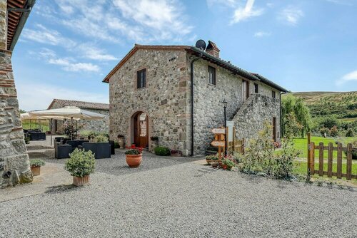 Agriturismo Podere San Giorgio, Забронировать Фермерский дом Радикофани Валь д’Орча