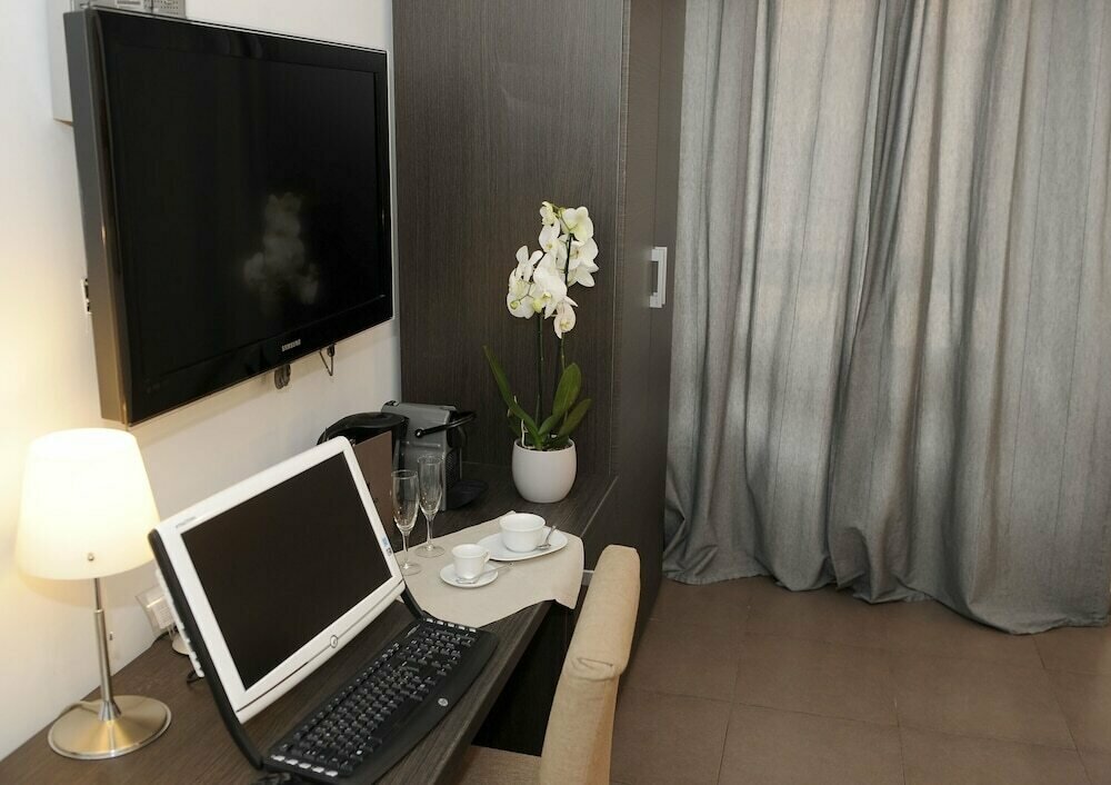 Le M Apartment