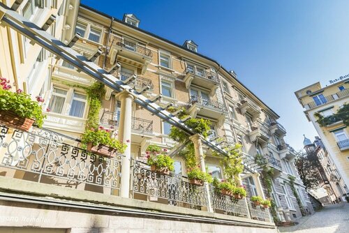 HELIOPARK Bad Hotel Zum Hirsch, Забронировать Отель Отели Баден-Бадена с завтраком, рядом с Новый замок Баден-Бадена, Завтраки