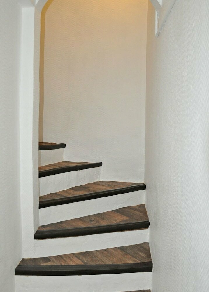 Hôtel Select - Contact Hôtels