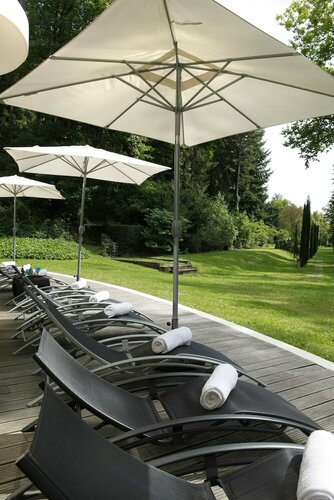 Le Pavillon de la Rotonde & Spa, Book Hotel Hoteller i Rhône-Alps med parkering, Parkering