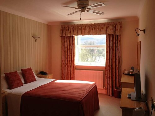 White Waters Country Hotel, Book Hotel Llangollen 