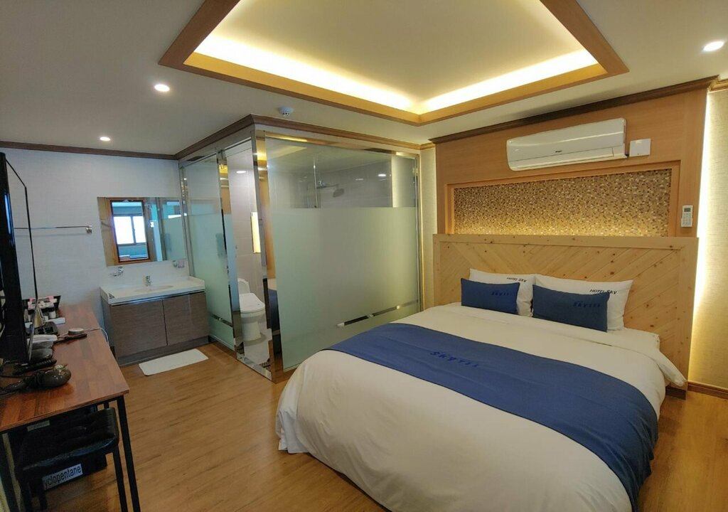 Sky Hotel