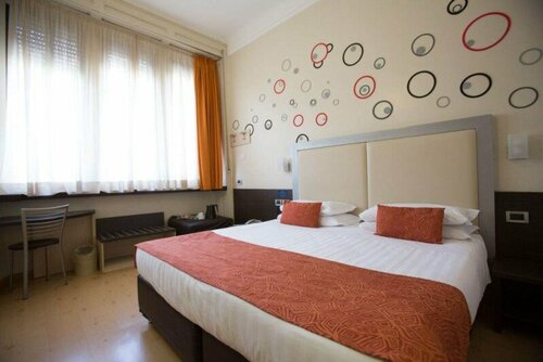Hotel Piacenza, Book Hotel Milan Hotels with a Pool, near Crocetta, Swimming Pool
