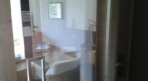 Hotel Flora, Забронировать Отель Отели Лагундо с бассейном, рядом с Vellau - Leiteralm - Velloi - Malga Leiter Gondola, Бассейн