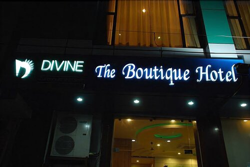 Divine the Boutique Hotel, Забронировать Бутик-отель Адарш Нагар 