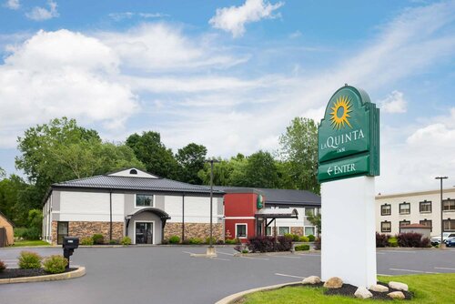La Quinta Inn Buffalo Airport, จอง โรงแรม Williamsville บัฟฟาโล