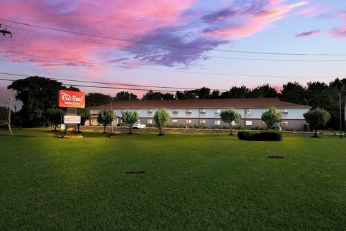 Red Roof Inn & Suites Vineland - Buena, Забронировать Отель Буэна Нью-Джерси