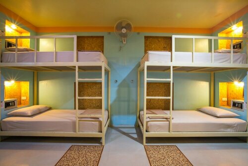 Good Dream Hotel, Забронировать Хостел Пляж Саири Тау