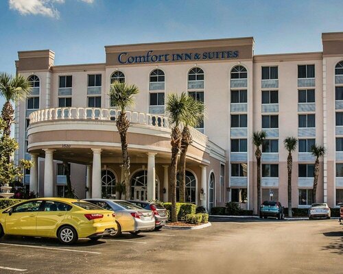 Comfort Inn & Suites Lakeland North I-4, Забронировать Отель Лейкленд Lakeland - Winter Haven