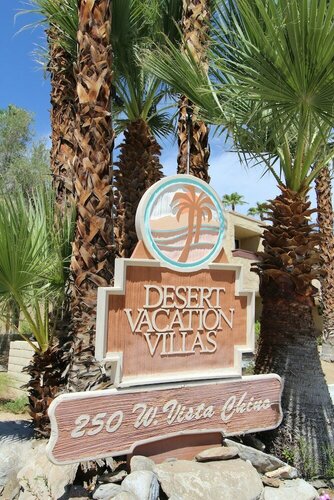 Desert Vacation Villas, Забронировать Отель Отели Палм-Спрингса 3 звезды, рядом с Las Palmas, 3*