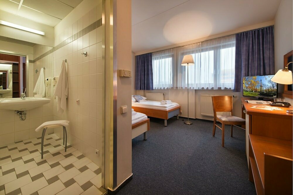 EA Hotel Populus