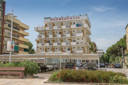 Hotel Patrizia, Забронировать Отель Риччоне Побережье Римини
