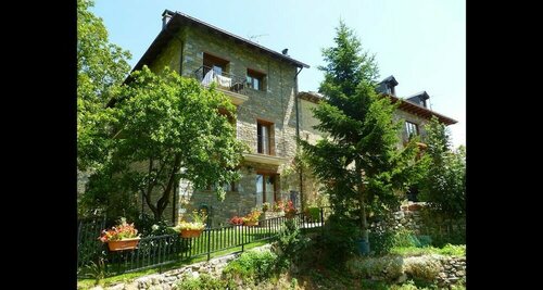 Hostal Pernalle, Забронировать Хостел Валь-де-Бои Каталония