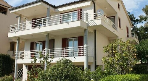 Apartments Pino 630