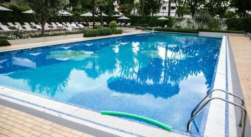 MarePineta Resort, Забронировать Курортный отель Курортные отели Червия, рядом с Вокзал Сервии, Курортный отель