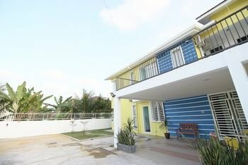 Hotel O Come Inn Premium, Забронировать Отель Куала-Тренггану Тренгану
