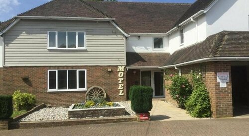 T & J Motel, Забронировать Мотель Отели Исторического графства Суссекса с парковкой, Парковка