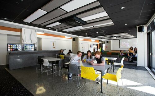Campus Summer Stays - Albany Village, Rezerwuj Hotel Hotele w Auckland Region z parkingiem, Parking