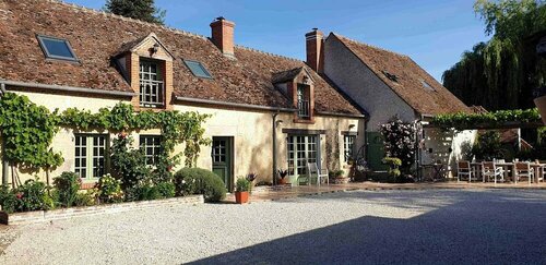 Maison Cerviña, Buchen Sie Bed & Breakfast Germigny-des-Prés 