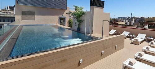 Park Hotel, Забронировать Отель Отели Барселоны с парковкой, рядом с Площадь Святого Филлипа Нери, Парковка