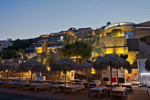 Royal Marmin Bay Boutique & Art Hotel, Забронировать Бутик-отель Отели Элунда с бассейном, Бассейн