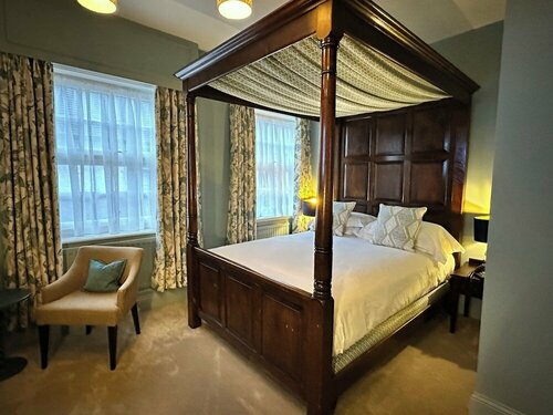 The George Hotel Easingwold, Забронировать Отель Исингволд Северный Йоркшир