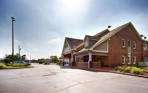 Baymont by Wyndham Indianapolis Northwest, Забронировать Отель Отели Индиана с парковкой, Парковка