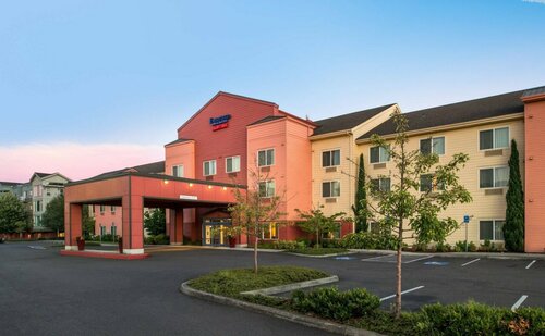 Fairfield Inn & Suites by Marriott Portland North, Забронировать Отель Портленд Willamette Valley, рядом с Парк Дельта (восточный)