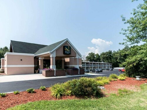 Quality Inn Westfield - Springfield, Varaa Hotelli Westfield Massachusetts