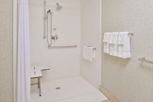 Holiday Inn Express & Suites - Kansas City - Lees Summit, an IHG Hotel, Prenota Hotel Lee's Summit Missouri