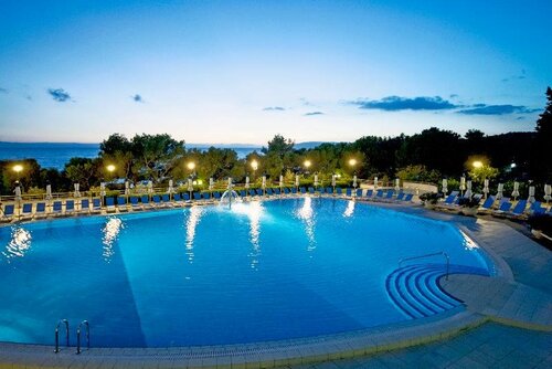Bluesun Holiday Village Afrodita, Забронировать Отель Отели Макарска Ривьеры с парковкой, Парковка