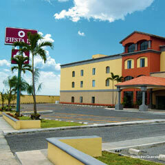 Fiesta Inn Queretaro, Book Hotel Hoteller i El Bajio med pool, Swimmingpool