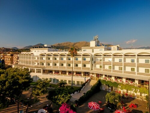 Hotel Santa Caterina Village Club, Book Hotel Scalea Calabrien