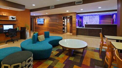 Country Inn & Suites by Radisson, LSU - Medical Corridor, Забронировать Отель Батон-Руж Луизиана, рядом с Bols De Chene Shopping Center