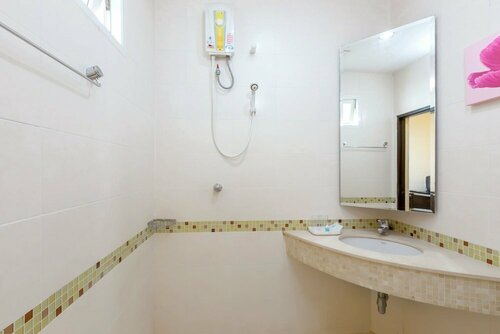 SuperBed Otel, Забронировать Отель Отели Южной Паттайя с парковкой, рядом с Картинг центр Паттайи Easy Go-Kart, Парковка