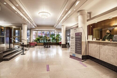 Hotel Nevada Bariloche, Забронировать Отель Отели Bariloche Lakes 3 звезды, 3*