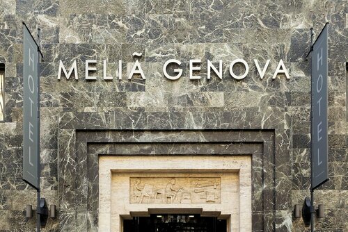 Meliá Genova, Забронировать Отель Отели Генуи с завтраком, рядом с Музеи-дворцы Страда Нуова, Завтраки