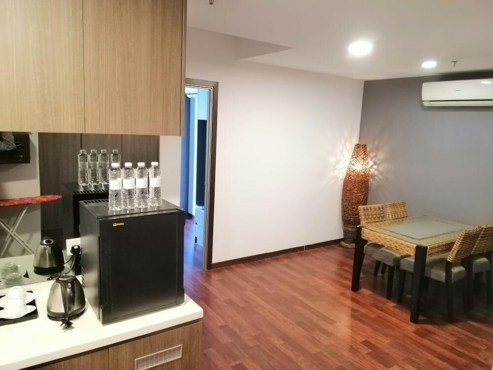 Nexus Regency Suites & Hotel