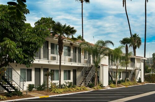 Hotel Iris - San Diego, Забронировать Отель Мишен-Вели Сан-Диего