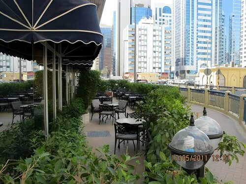 Апарт-отель Uptown Hotel Apartments Abu Dhabi, Забронировать Апартаменты/квартира Абу-Даби Эмират Абу-Даби, рядом с Фестиваль «Каср аль-Хосн»